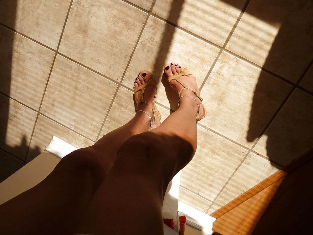 15P Shemale feet