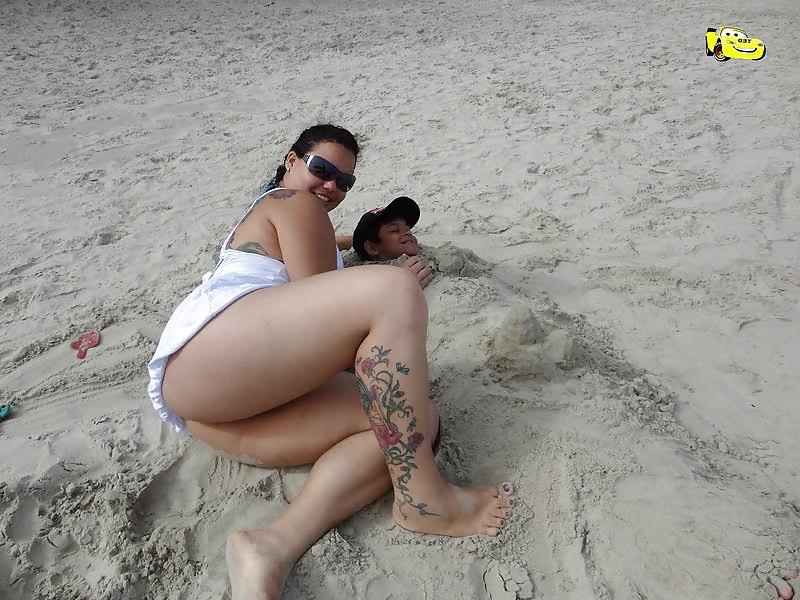 12P Chubby tatooed slut in bikini
