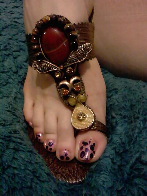 22P PAWG FEET N FOOTJOB BBC