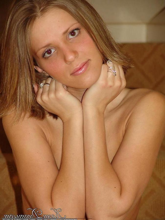 20P Pictures of Karen Dreams naked and horny for you