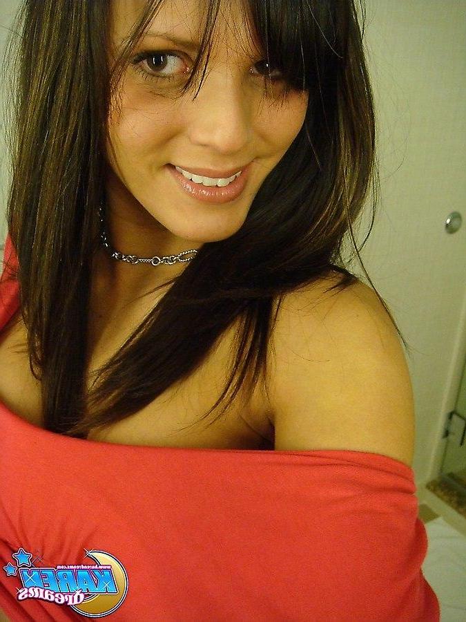20P Pictures of Karen Dreams taking hot pictures of herself
