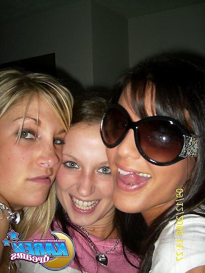 20P Pictures of Karen Dreams messing around with her friends