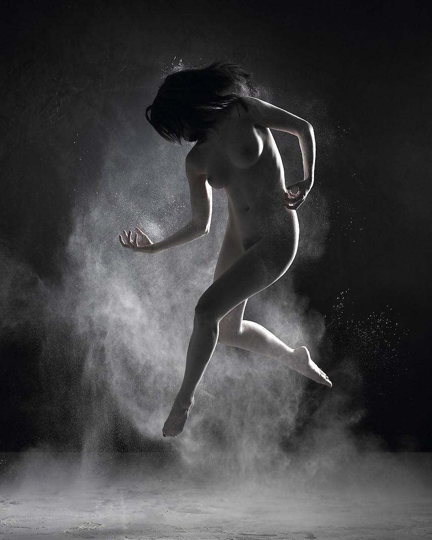 25P Artistic Nude Photography That I like