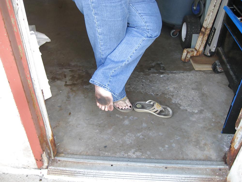 8P Mature Feet