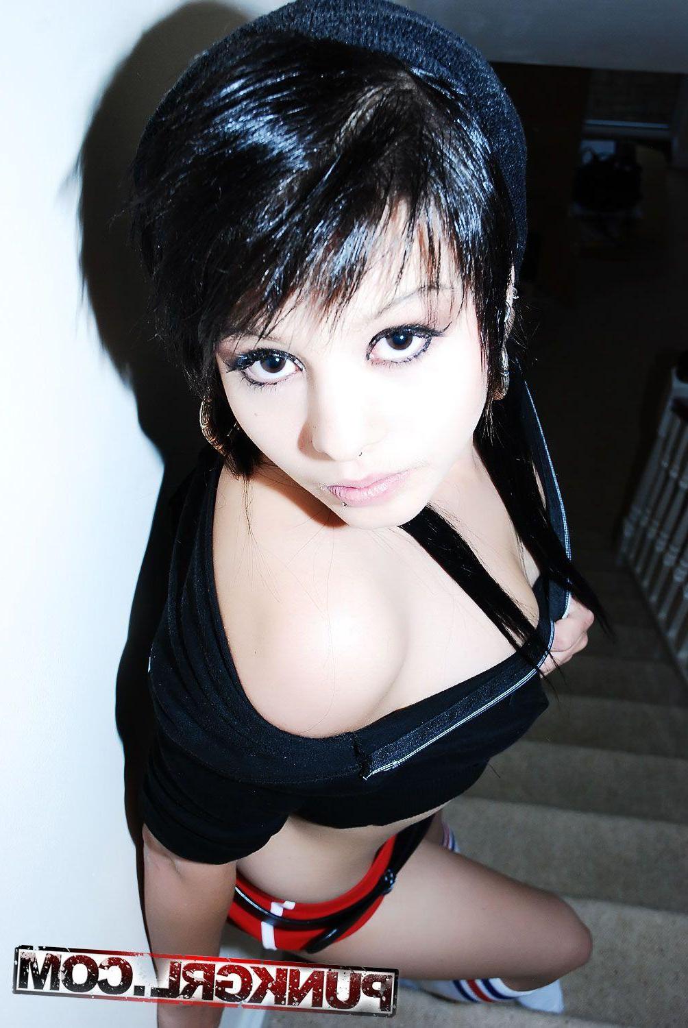 20P Pictures of punk teen Kitten teasing you on the stairs