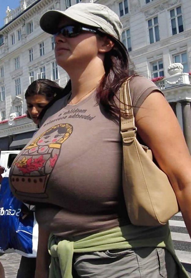 25P Big Natural MILF Racks