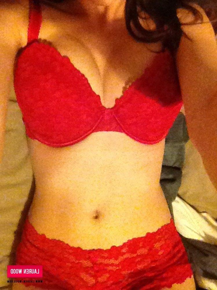 12P Lauren strips her red hot lingerie and invites you to play