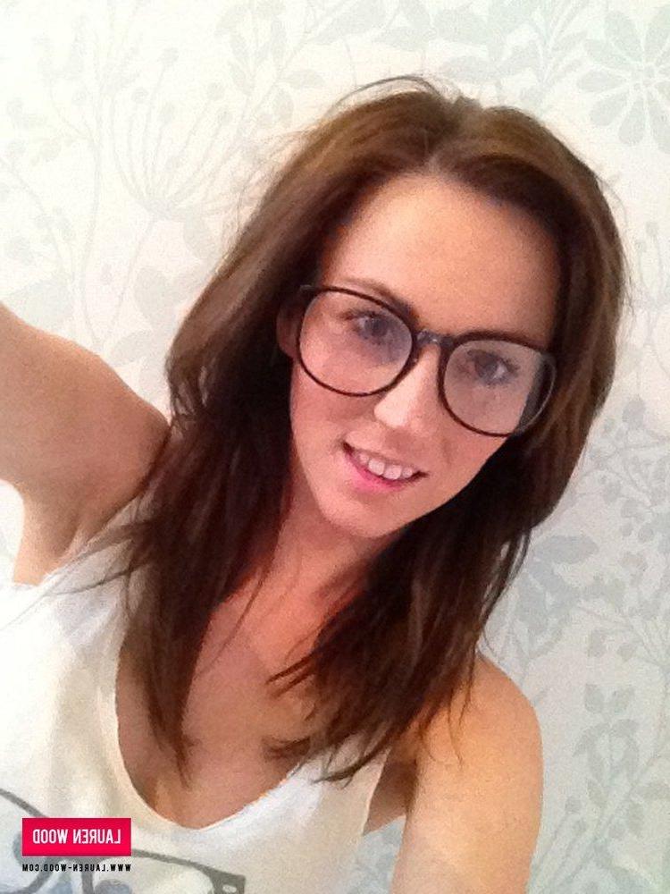 12P Lauren looking geeky, strips at home and invites you to play