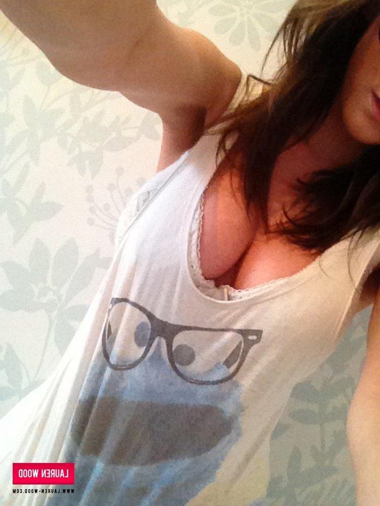 12P Lauren looking geeky, strips at home and invites you to play