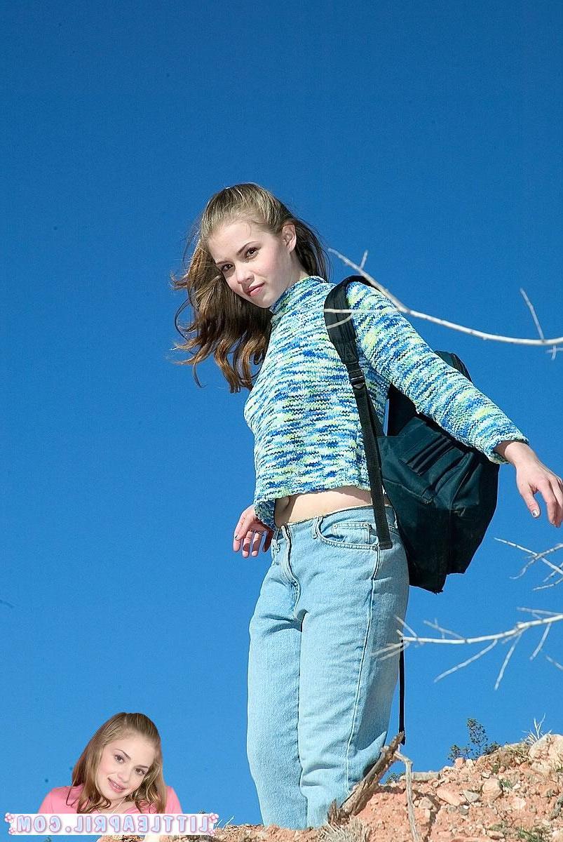12P Pictures of teen girl Little April flashing outside