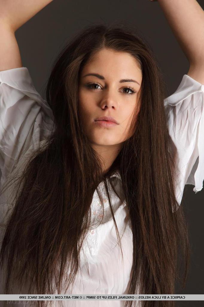 18P Hot girl Caprice strips naked out of her white dress just for you