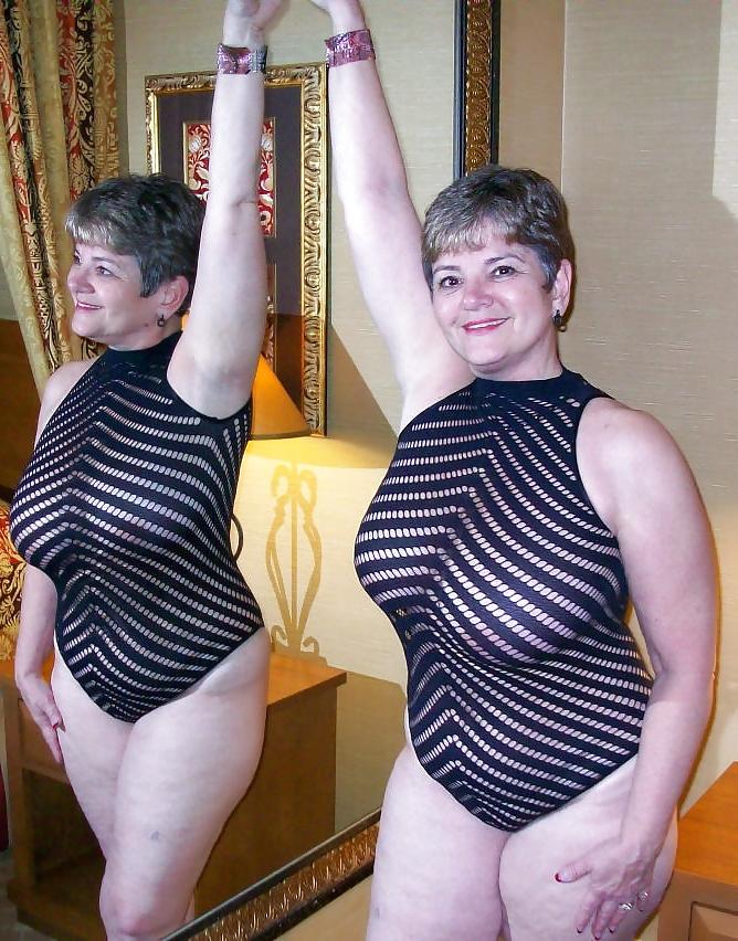 25P Mature Goddess