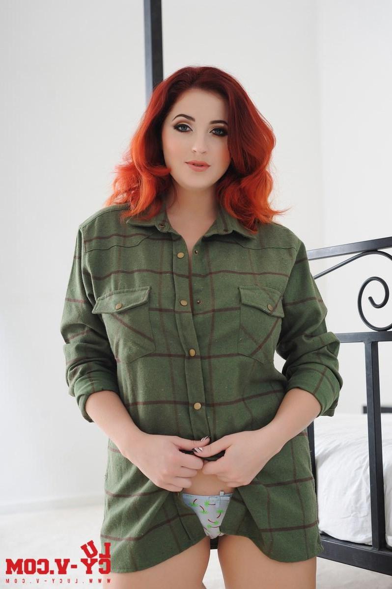 16P Lucy V removes her green jacket to expose her natural boobs