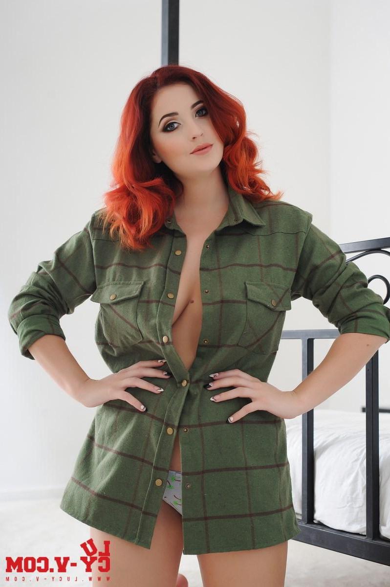 16P Lucy V removes her green jacket to expose her natural boobs