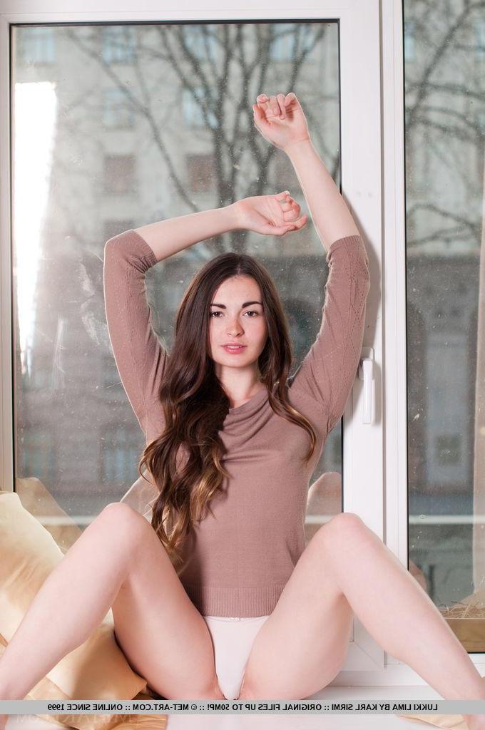 18P Brunette hottie Lukki Lima gets completely naked just for you