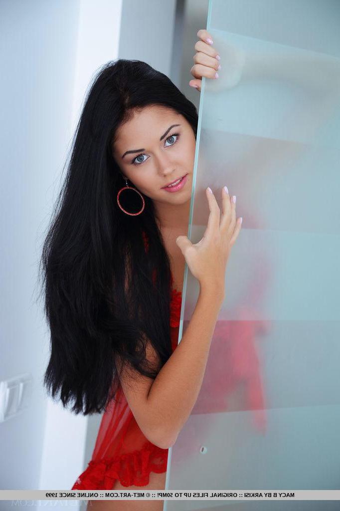 18P Brunette babe Macy B strips totally nude and spreads her legs
