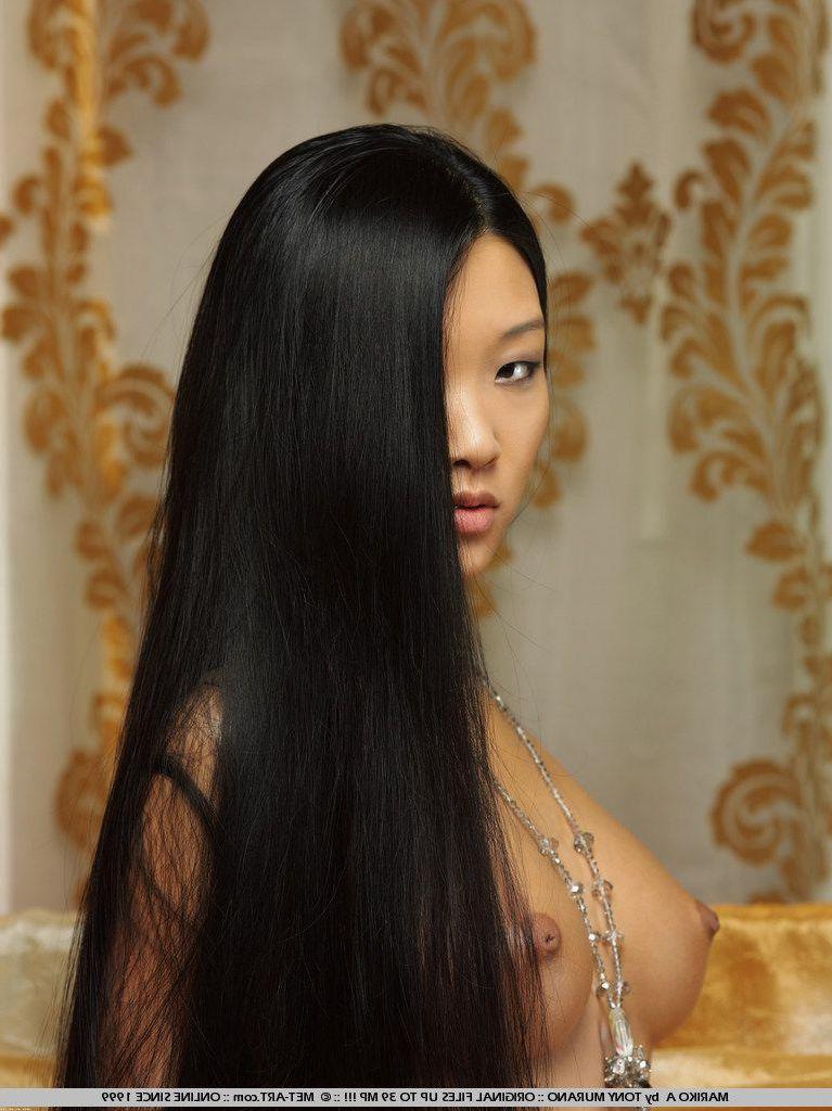 19P Pictures of asian girl Mariko A getting naked for you
