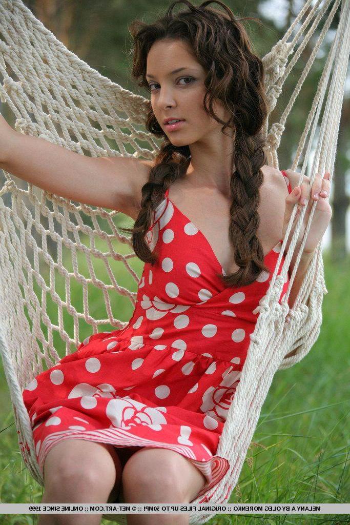 18P Pictures of teen girl Melany A giving you her tight wet vagina