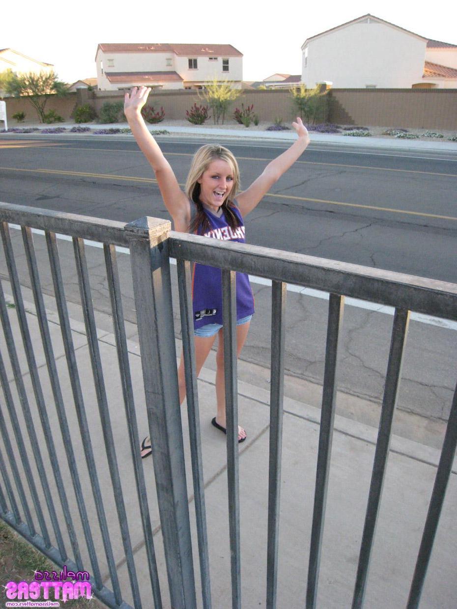 16P Pictures of teen babe Melissa Matters flashing in public