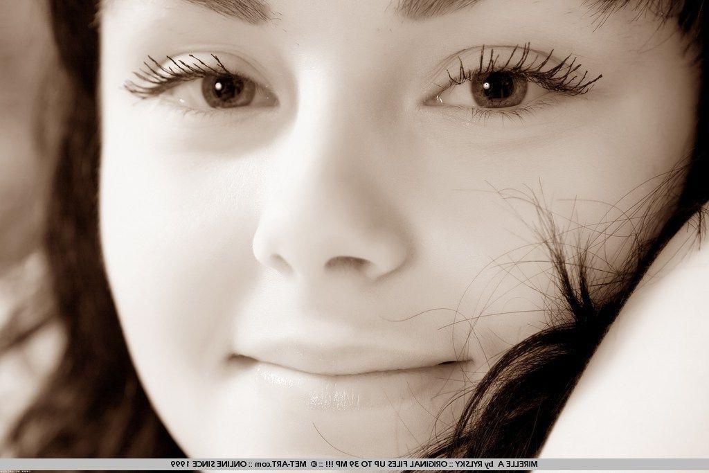 18P Pictures of teen babe Mirelle A ready for your cock