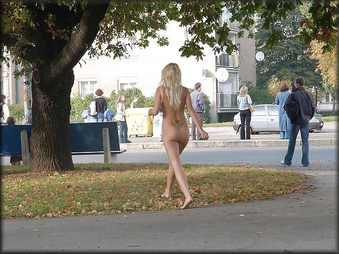 25P Lass uns nackt werden (Nackt in der Öffentlichkeit)
