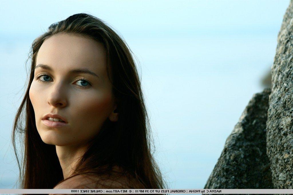19P Pictures of Nadya C naked on the beach