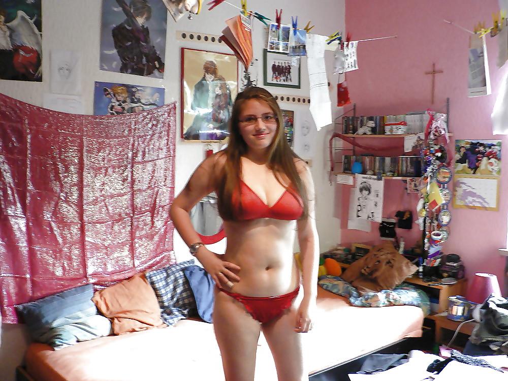 25P Girl with glasses 5