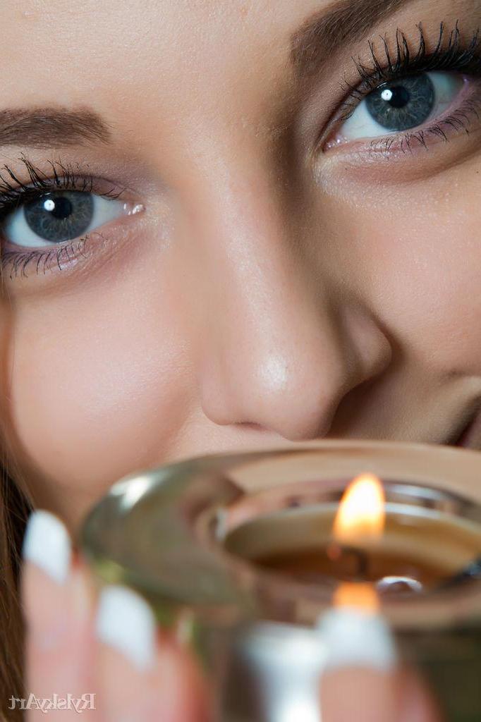 16P Beautiful girl Nikia A invites you to join her for a romantic evening with some candles and pussy