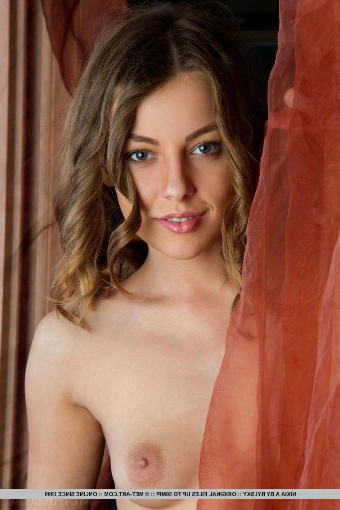 18P Beautiful teen Nikia A offers you her stunning nude body