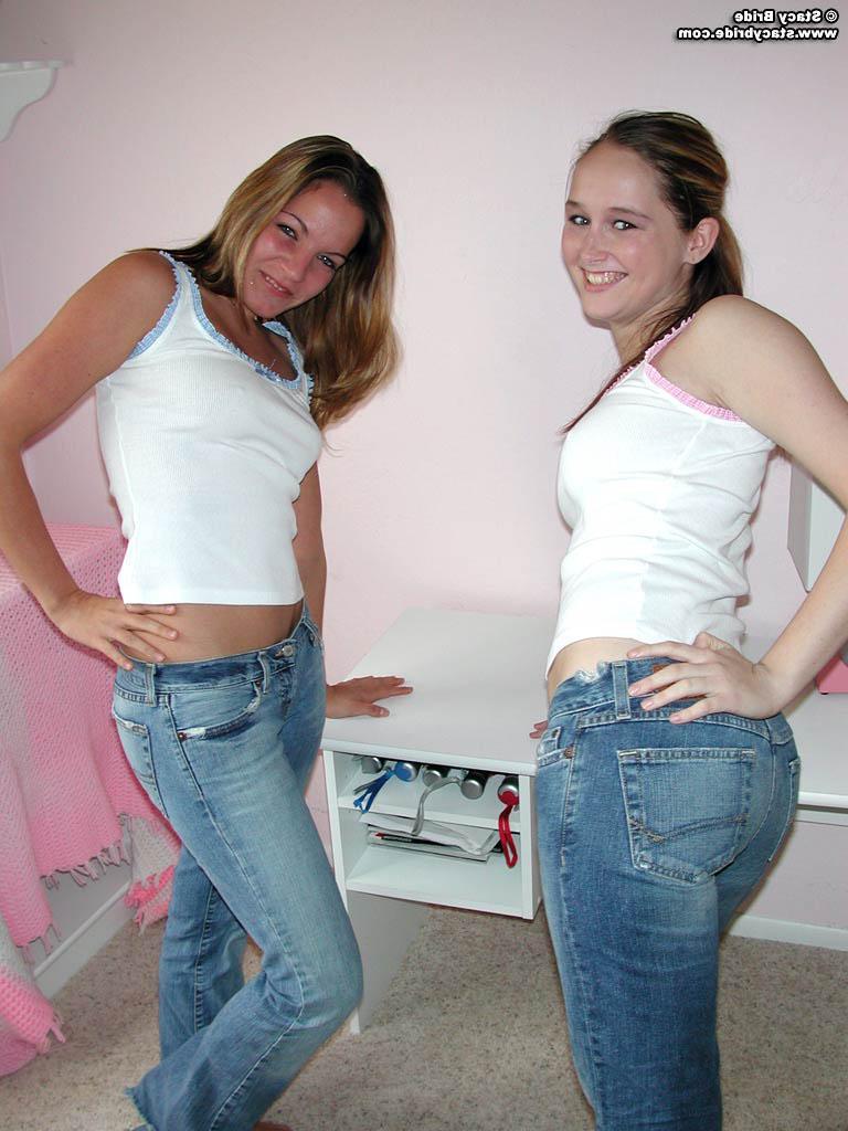 20P Stacy and Nikki strip out of their jeans