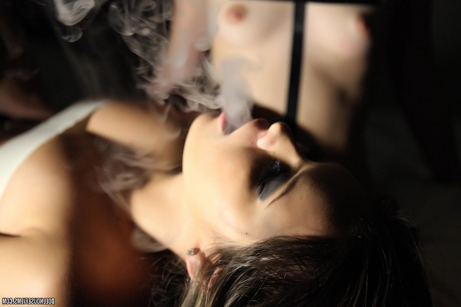 15P Nina James & Sarah Jaymes get sexy with a hookah!