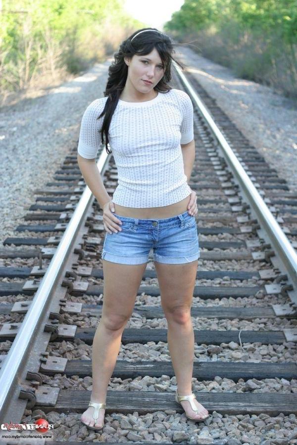 16P Pictures of Planet Camdyn showing off on a train track