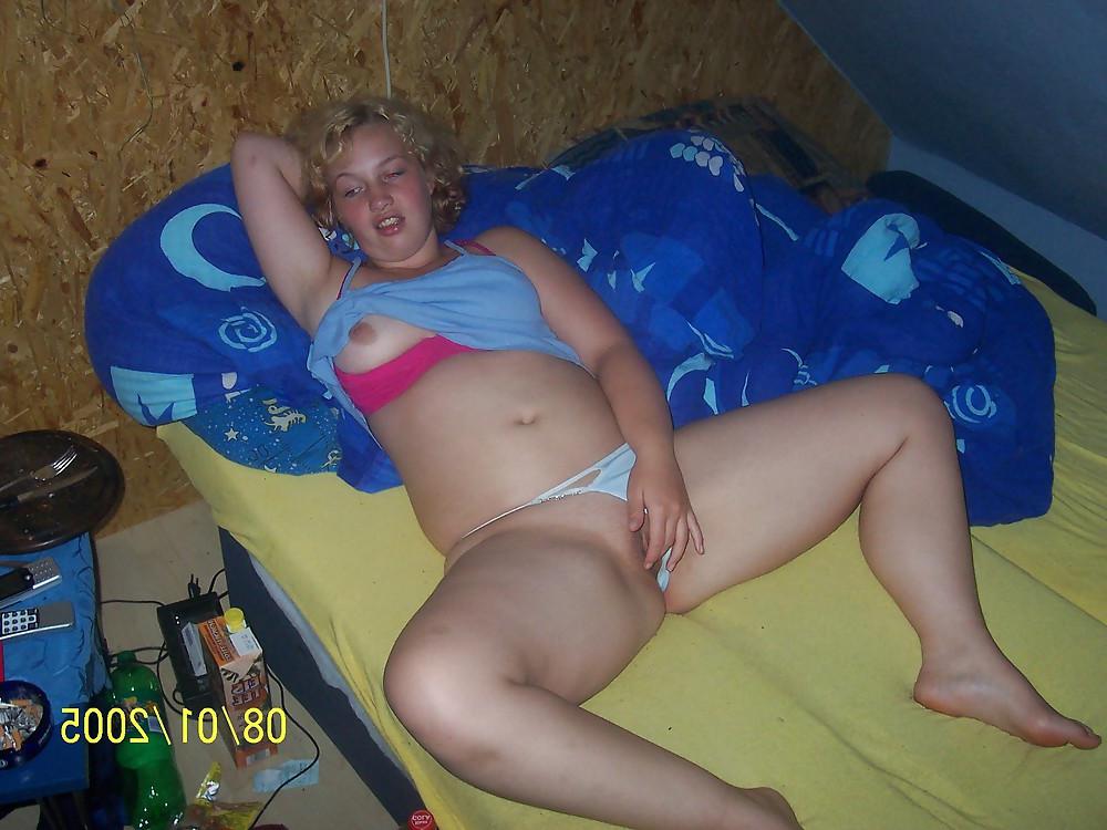 6P Kim, a Chunky Dutch Girl