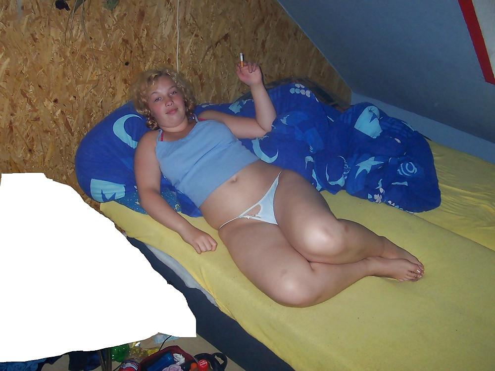 6P Kim, a Chunky Dutch Girl