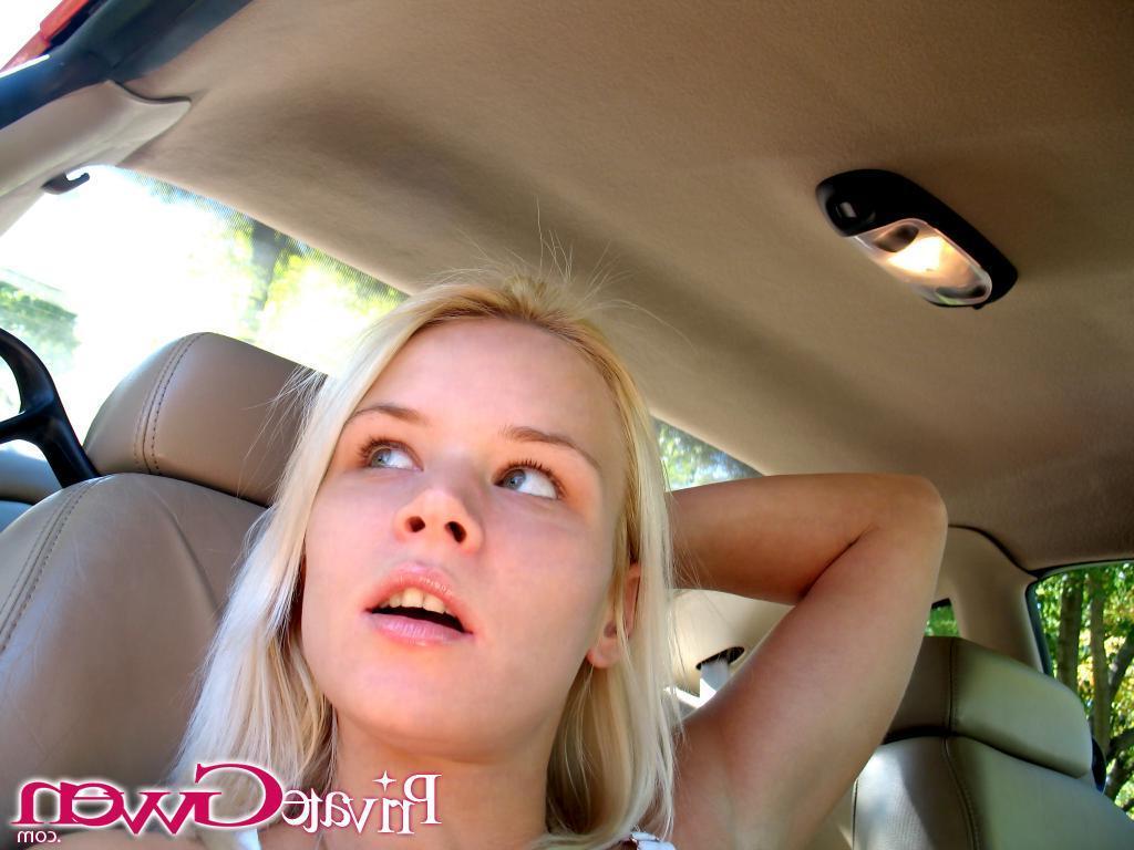 16P Pictures of Private Gwen taking pictures of her pussy in public