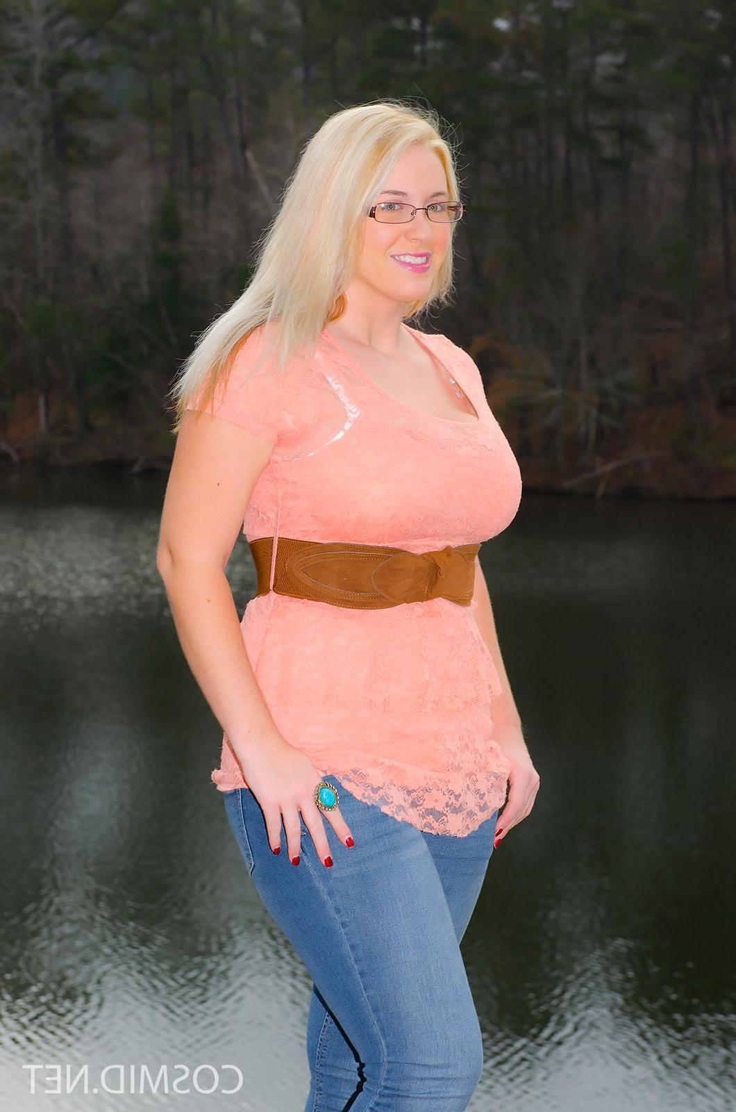 16P Busty blonde teen Rachel strips down to only her glasses