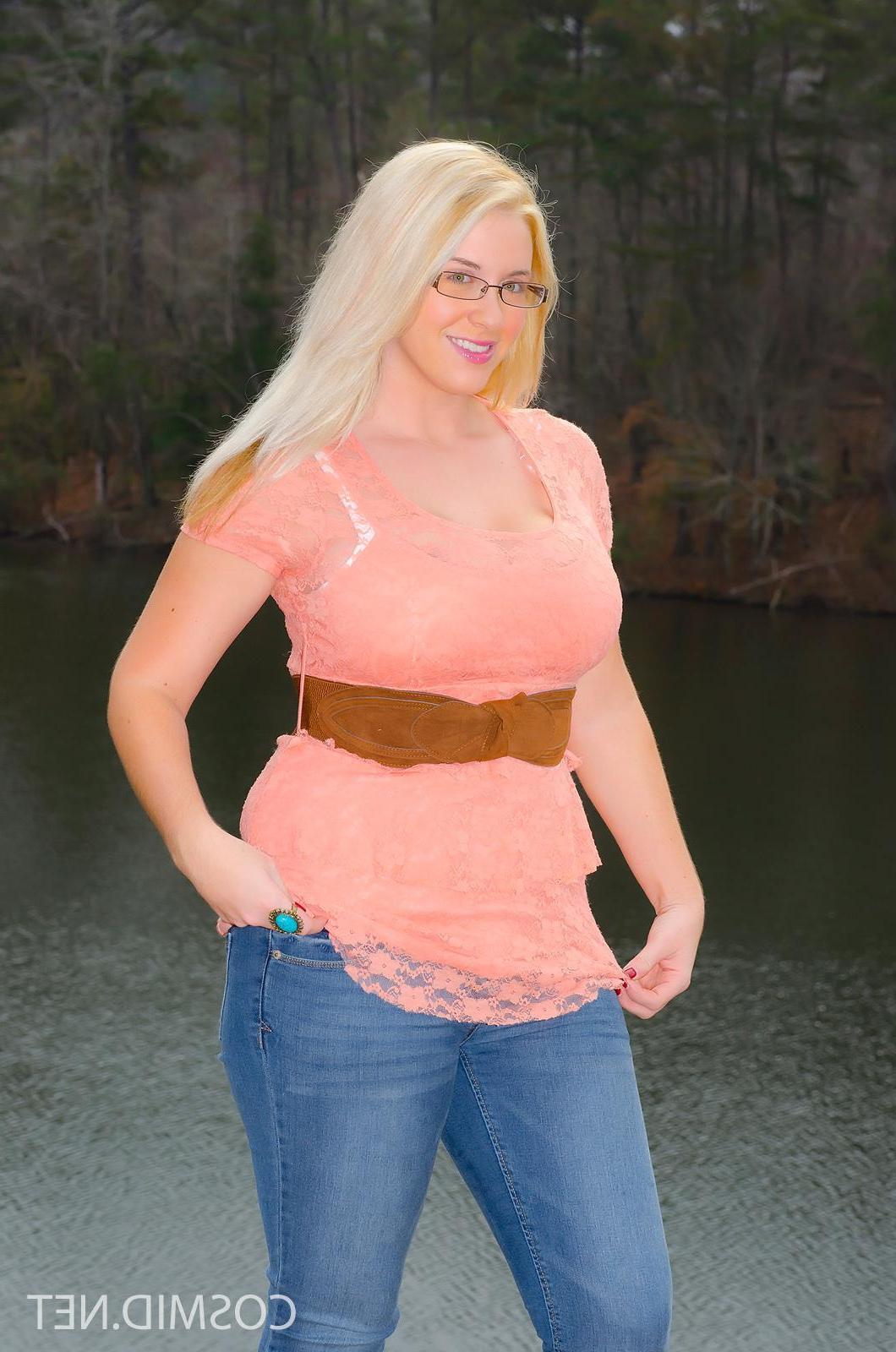 16P Busty blonde teen Rachel strips down to only her glasses
