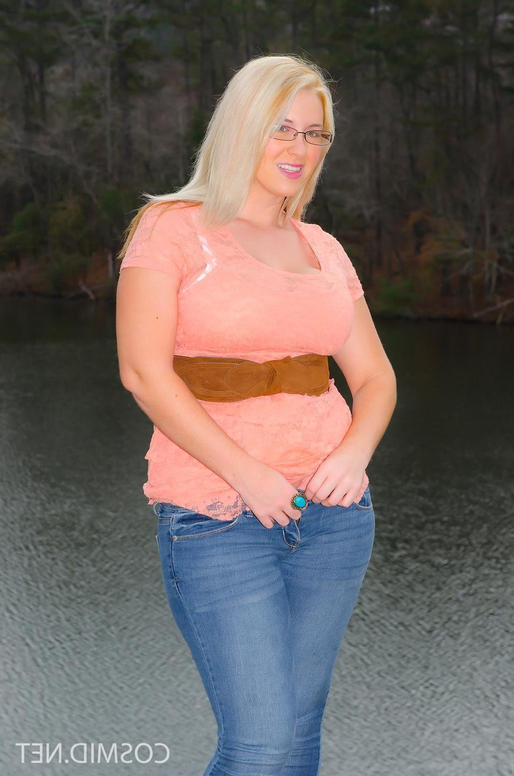 16P Busty blonde teen Rachel strips down to only her glasses