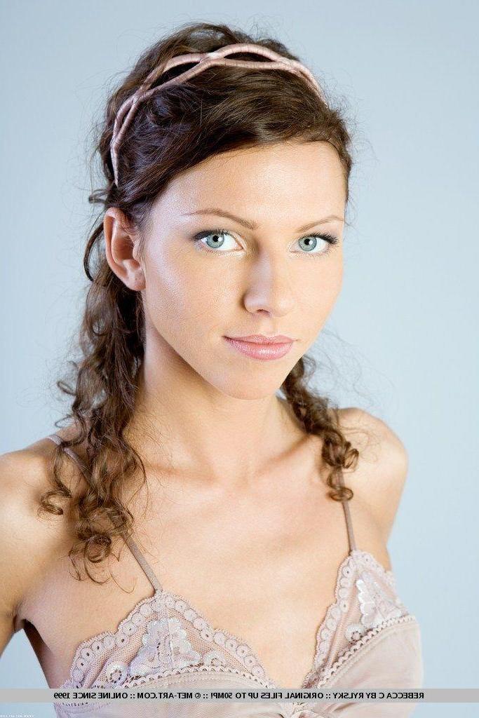 18P Pictures of Rebecca C naked and horny for your cock