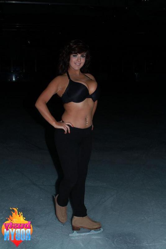 16P Big boobed British ice skater Robyn Alexandra gets naked on the ice