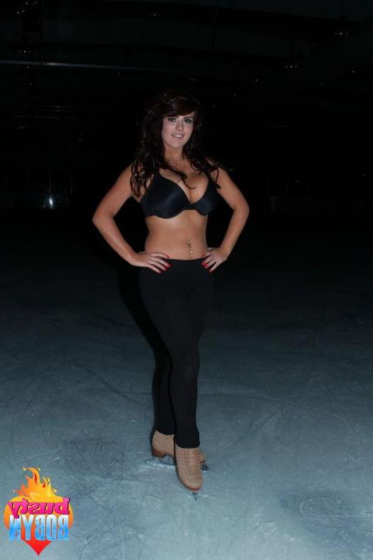 16P Big boobed British ice skater Robyn Alexandra gets naked on the ice
