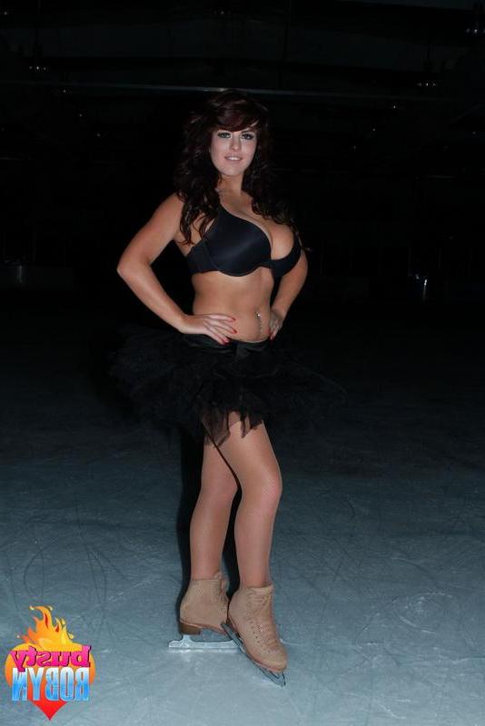 16P Big boobed British ice skater Robyn Alexandra gets naked on the ice
