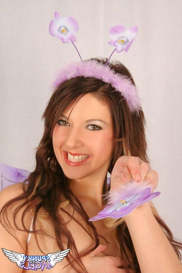 20P Pictures of a hot teen fairy goddess getting you hard