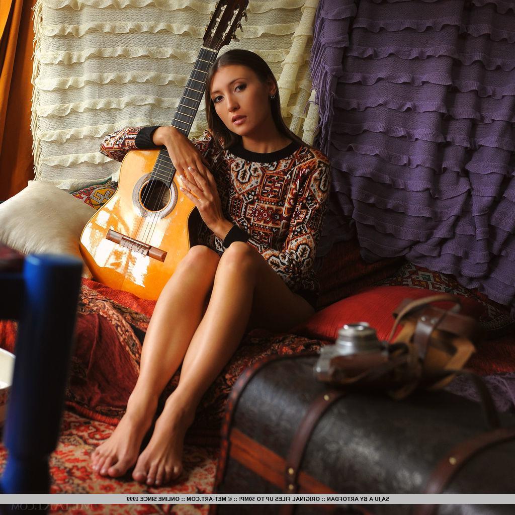 18P Beautiful girl Saju A plays with her guitar in the nude