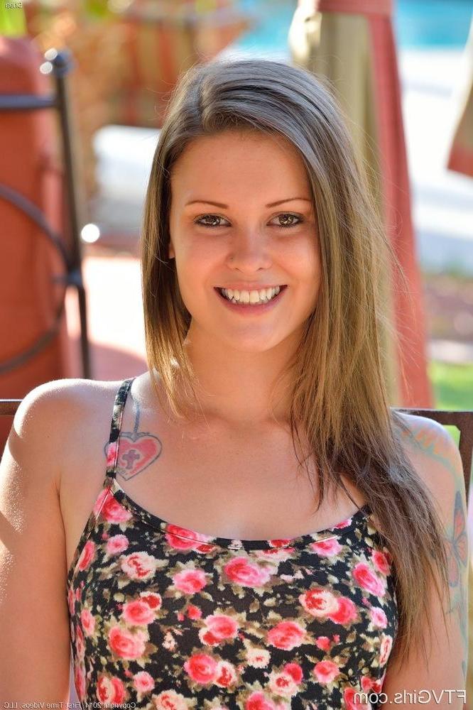 15P Brunette teen Shea strips naked and masturbates in public
