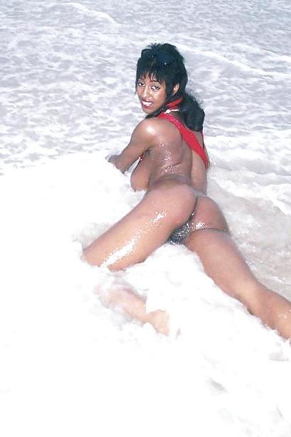 25P Nude in Public III