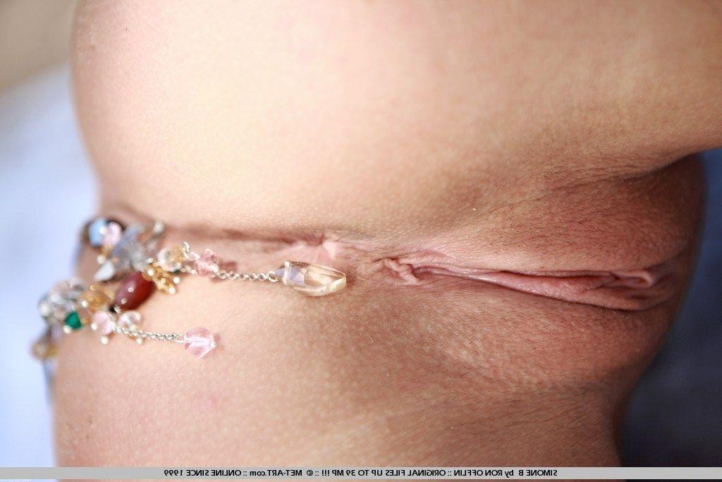 18P Pictures of teen cutie Simone B naked for you