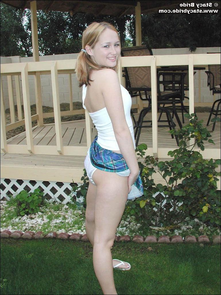 17P Pictures of Stacy Bride outside in her panties