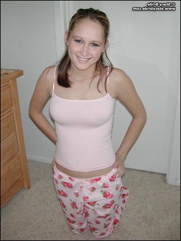 18P Pictures of Stacy Bride stripping naked for you