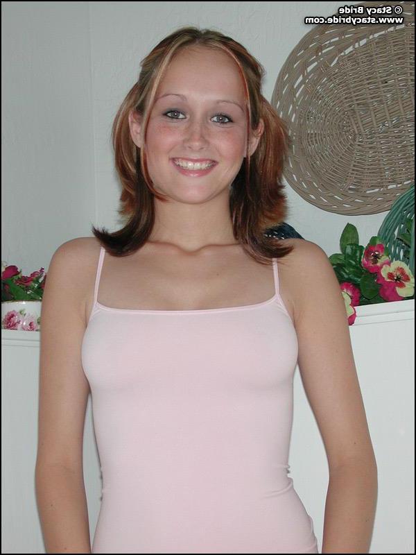 19P Pictures of Stacy Bride flashing at home